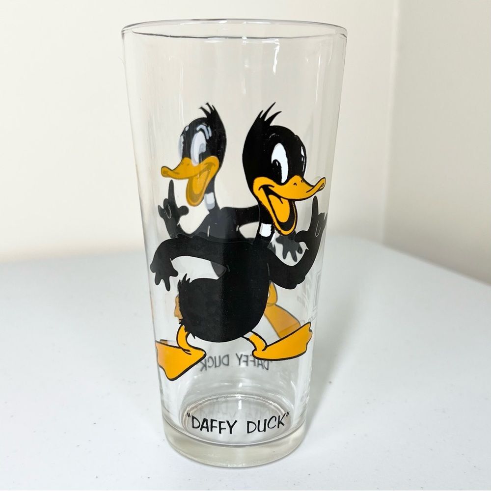 VTG 1973 Looney Tunes Daffy Duck Pepsi Collector Drinking Glass